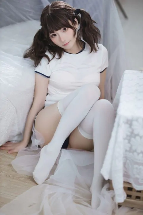 是三不是世w – 全套51期&随包视频[33.9G-2026.01]-名站图库