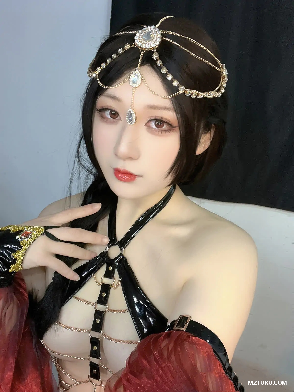 Zyra秋 – 全套14期&随包视频[5.3G-2026.3]-名站图库