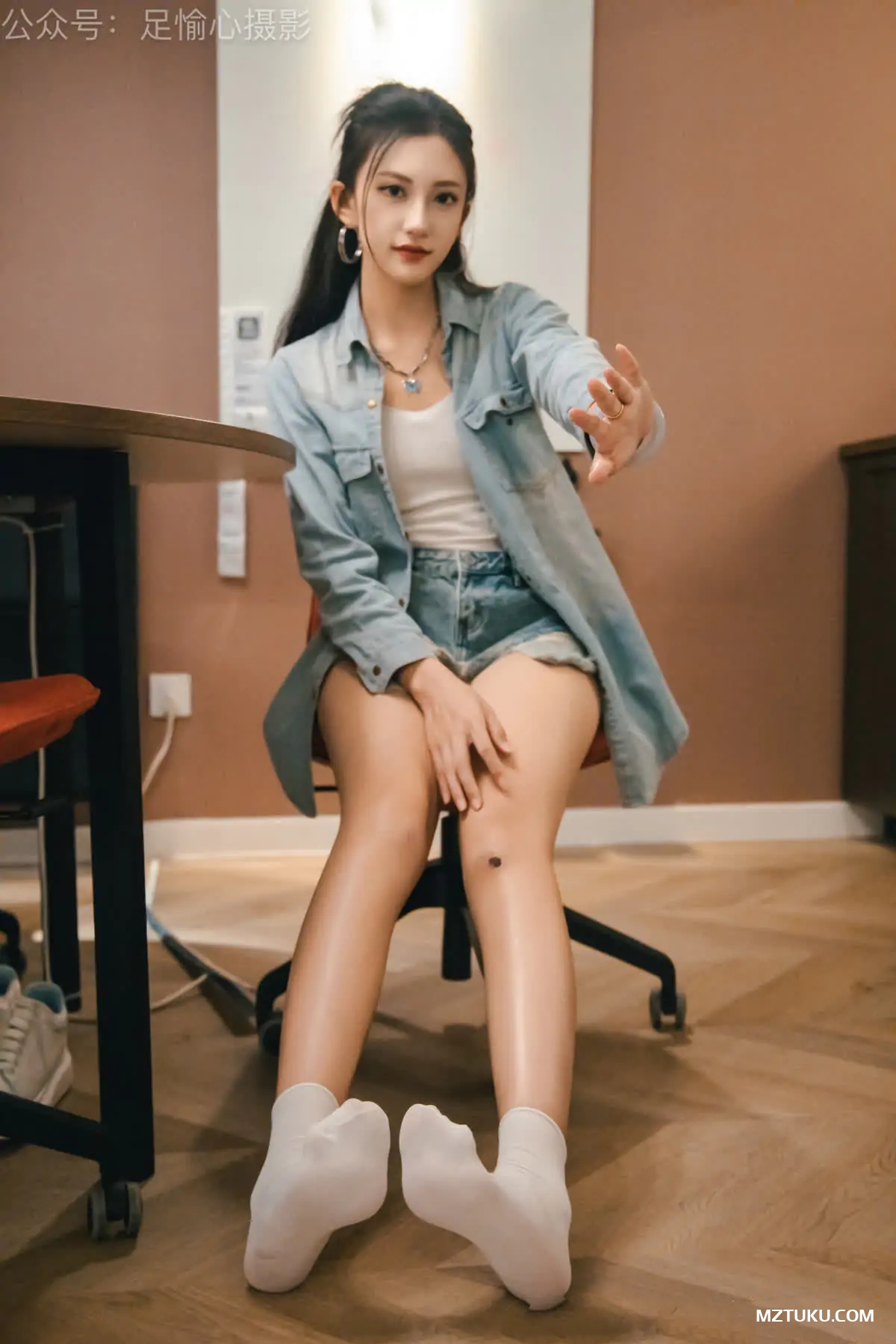 图片[2]-足愉心 – 少女美足美图视频35期[453G-2026.09]-名站图库