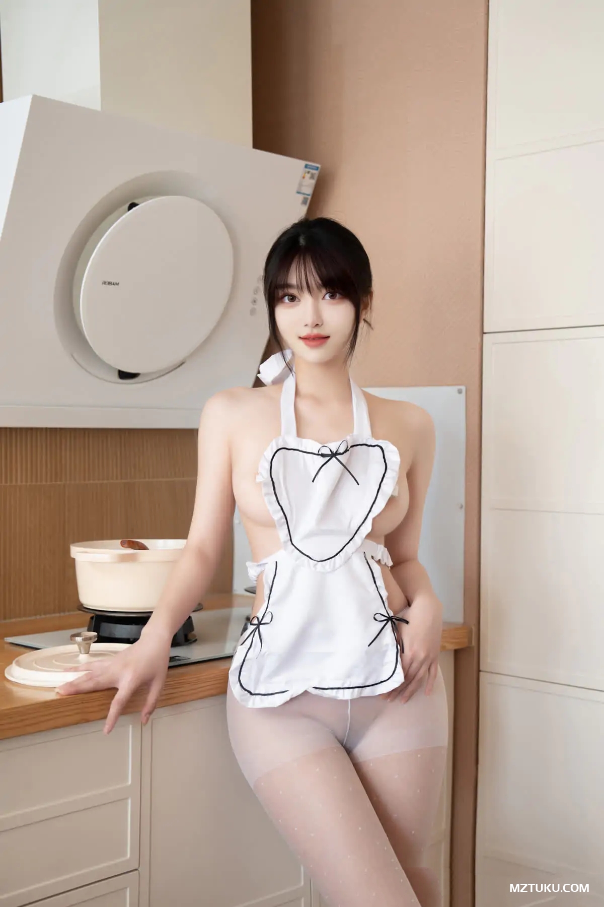 白露lulu – 内购无水印[6套-2025.11新发]-名站图库